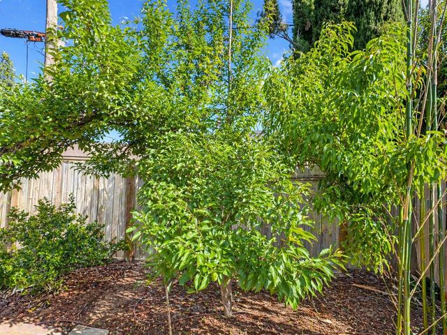 1549 Janrick Ave, Sacramento, CA 95832