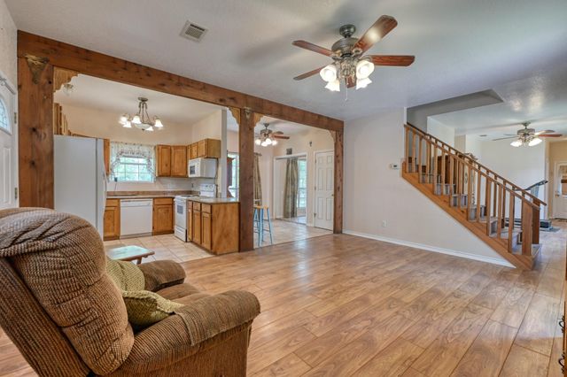 5248 Fm 457, Bay City, TX 77414