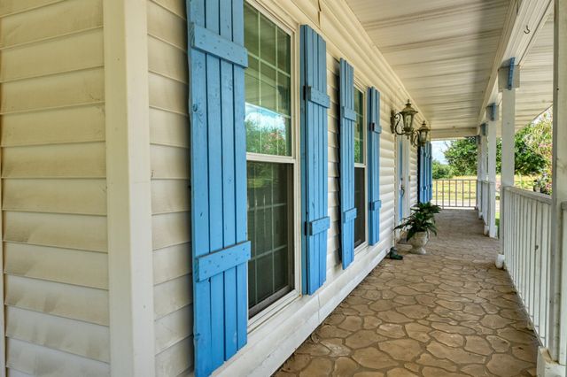 5248 Fm 457, Bay City, TX 77414