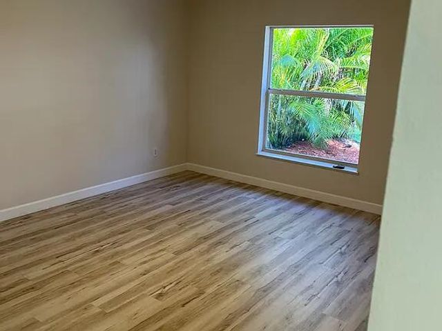 117 SW Glenwood Drive, Port St. Lucie, Port St Lucie, FL 34984