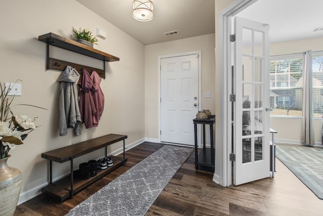 1417 Old Stone Rd, Lebanon, TN 37087