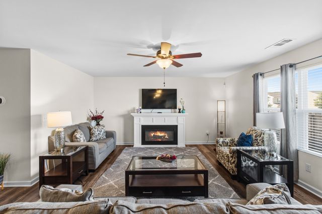 1417 Old Stone Rd, Lebanon, TN 37087