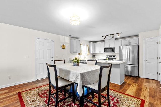 1417 Old Stone Rd, Lebanon, TN 37087