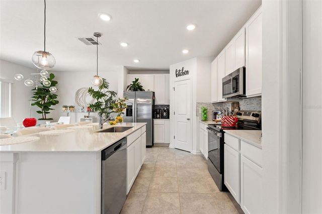 1903 NIAGRA DRIVE, Davenport, FL 33837