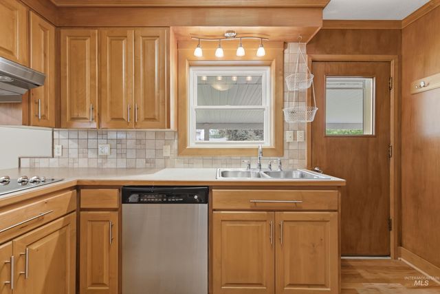 504 W Howe St, Boise, ID 83706