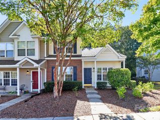 16931 Greenlawn Hills Court, Charlotte, NC 28213