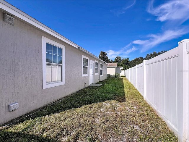 202 MADALYN COURT, Auburndale, FL 33823