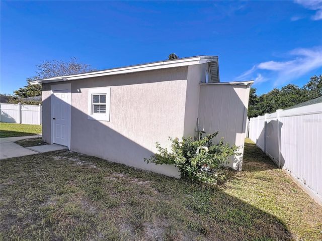 202 MADALYN COURT, Auburndale, FL 33823