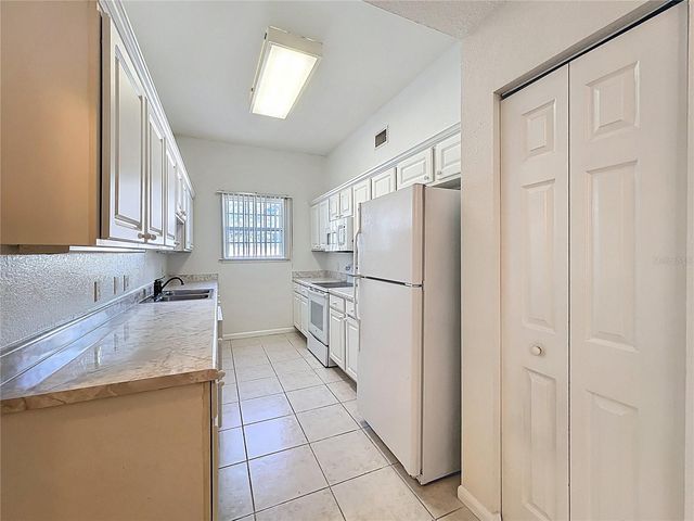 202 MADALYN COURT, Auburndale, FL 33823