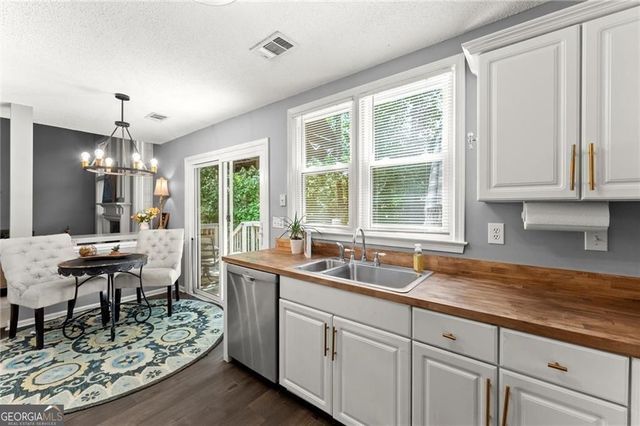 10000 Barston Court, Johns Creek, GA 30022