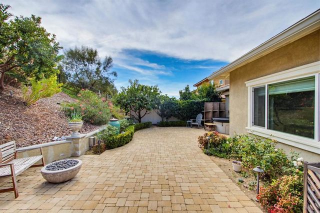 35647 Garrano Lane, Fallbrook, CA 92028
