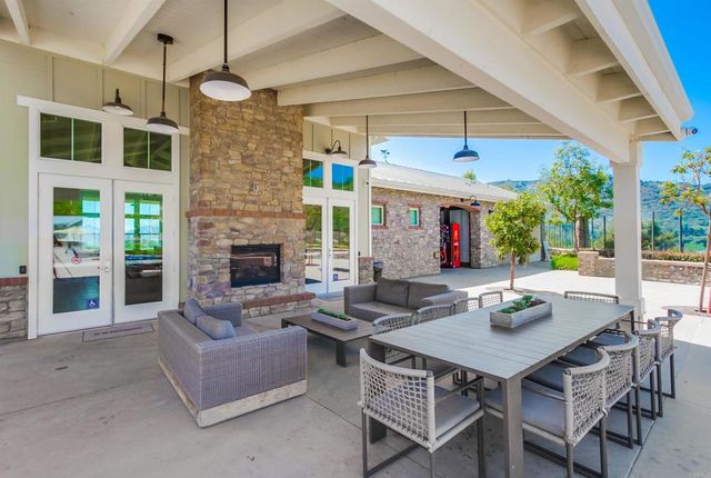 35647 Garrano Lane, Fallbrook, CA 92028