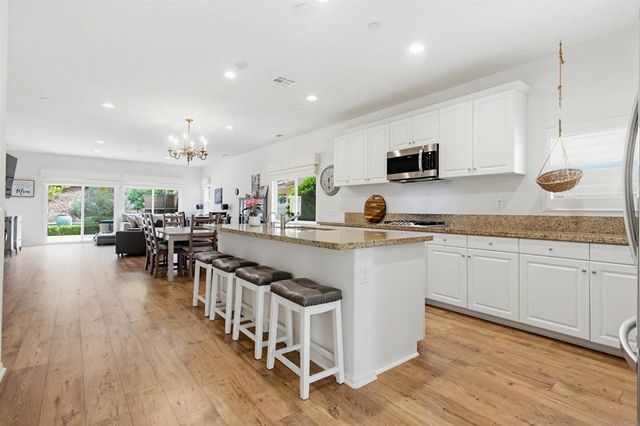 35647 Garrano Lane, Fallbrook, CA 92028