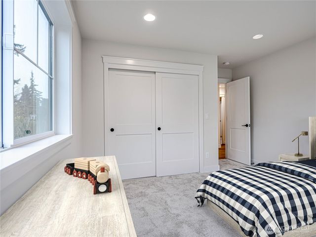 11014 DAYTON Avenue N, Seattle, WA 98133