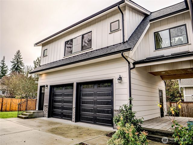 11014 DAYTON Avenue N, Seattle, WA 98133