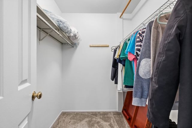 240 Southwick Court 240, Vernon Hills, IL 60061
