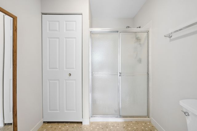 240 Southwick Court 240, Vernon Hills, IL 60061