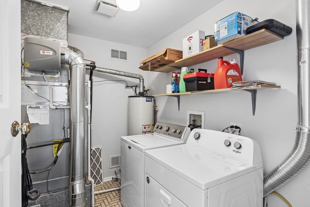 240 Southwick Court 240, Vernon Hills, IL 60061