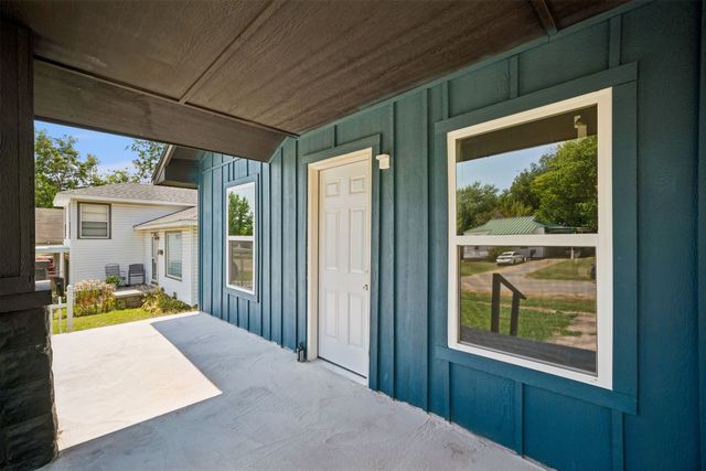 3808 S 28th West Avenue, Tulsa, OK 74107