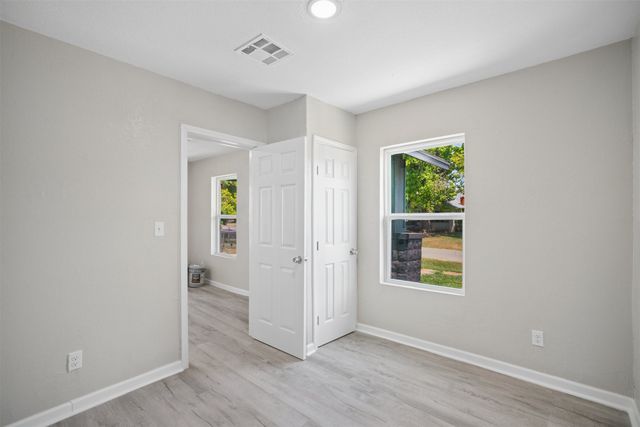3808 S 28th West Avenue, Tulsa, OK 74107