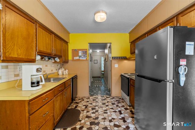 113 Shagbark Drive 113, Derby, CT 06418