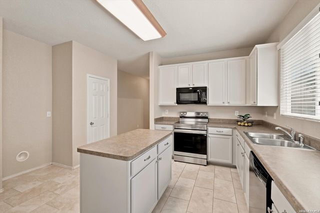 7514 PARAISO PT, Boerne, TX 78015