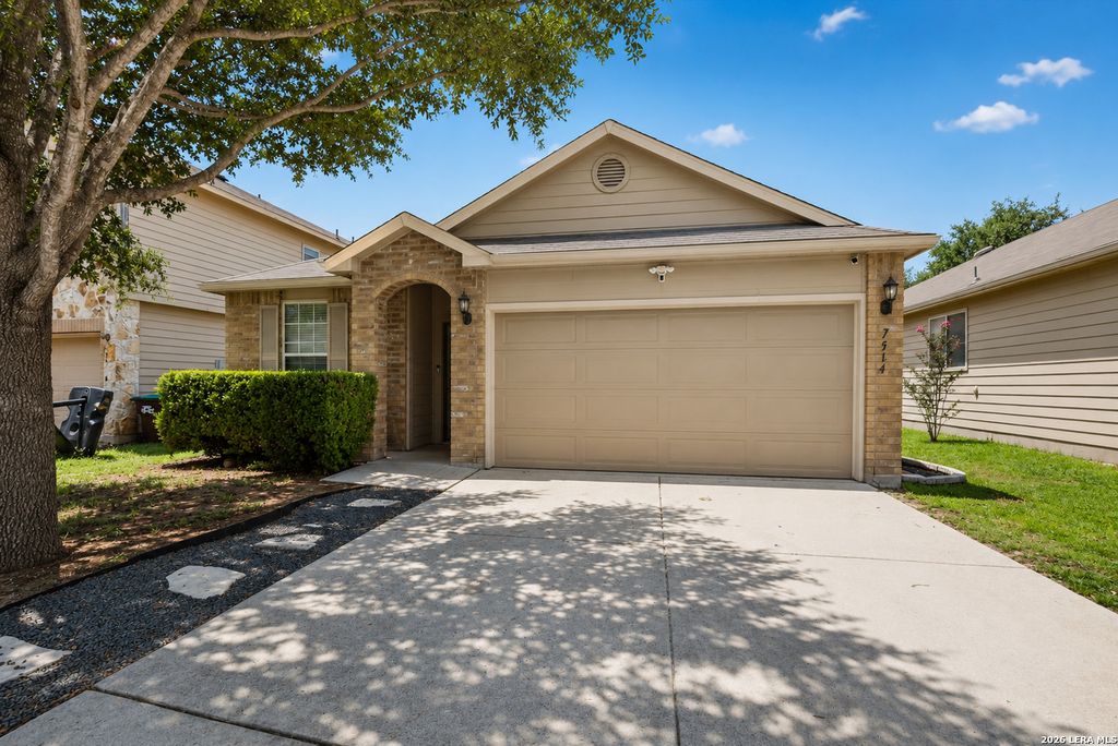 7514 PARAISO PT, Boerne, TX 78015