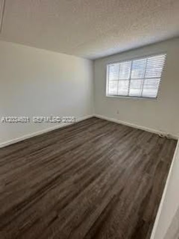 6175 NW 186th Street 110, Hialeah, FL 33015