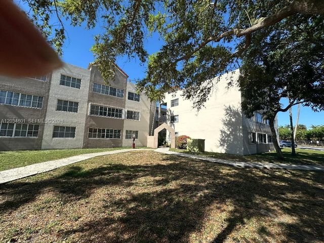 6175 NW 186th Street 110, Hialeah, FL 33015