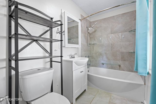 7803 Binfield Court, Powell, TN 37849