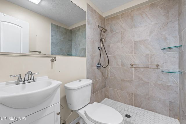 7803 Binfield Court, Powell, TN 37849