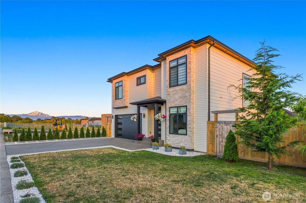 2467 Angelina Street, Ferndale, WA 98248