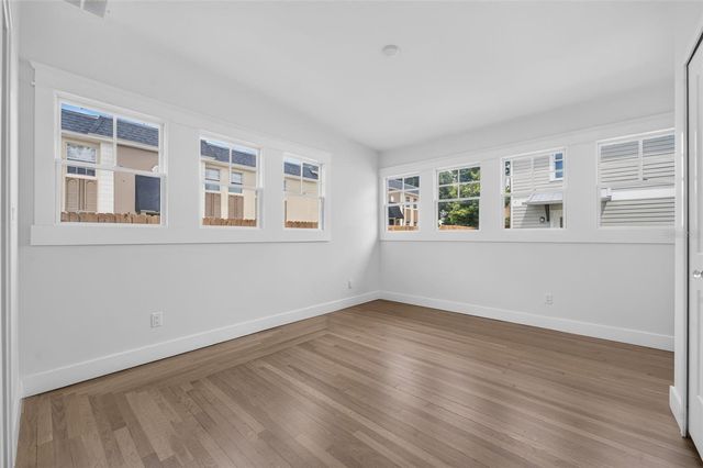 323 E AMELIA STREET, Orlando, FL 32801