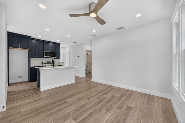 323 E AMELIA STREET, Orlando, FL 32801