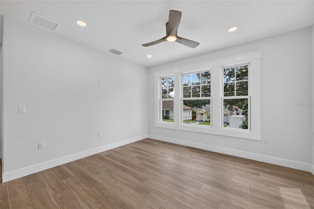 323 E AMELIA STREET, Orlando, FL 32801