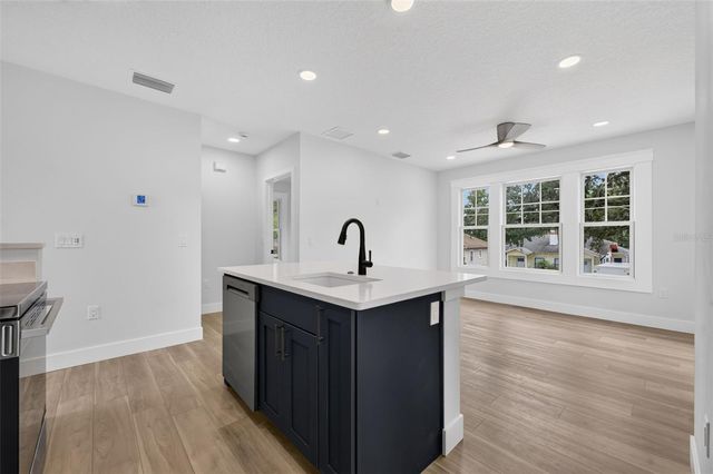 323 E AMELIA STREET, Orlando, FL 32801