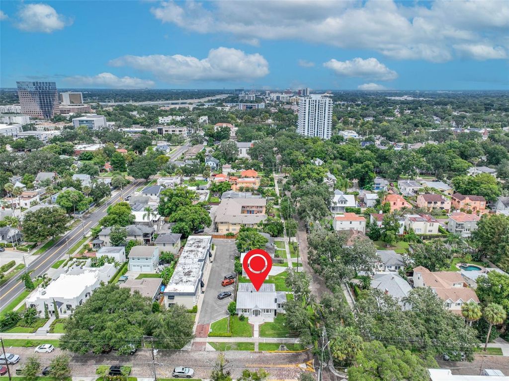 Image 43 of property listing at 323 E AMELIA STREET, Orlando, FL 32801