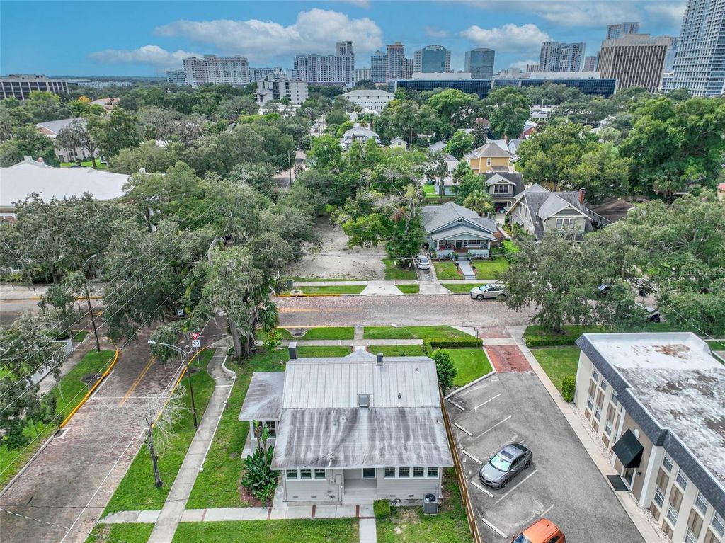 Image 45 of property listing at 323 E AMELIA STREET, Orlando, FL 32801