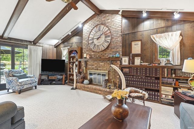 5922 Vance Avenue, Fort Wayne, IN 46815