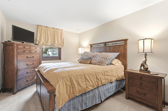 5922 Vance Avenue, Fort Wayne, IN 46815