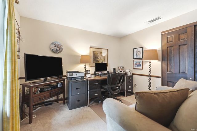 5922 Vance Avenue, Fort Wayne, IN 46815