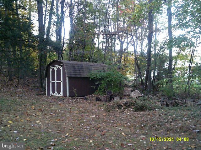53 LOG HOUSE LANE, Ickesburg, PA 17037
