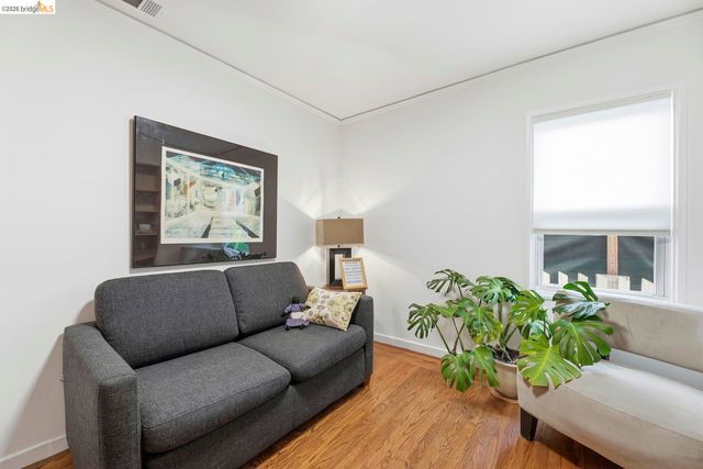 946 Kains AVE, Albany, CA 94706