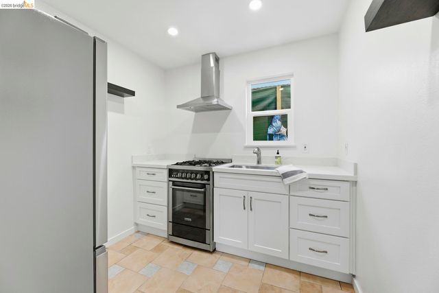 946 Kains AVE, Albany, CA 94706