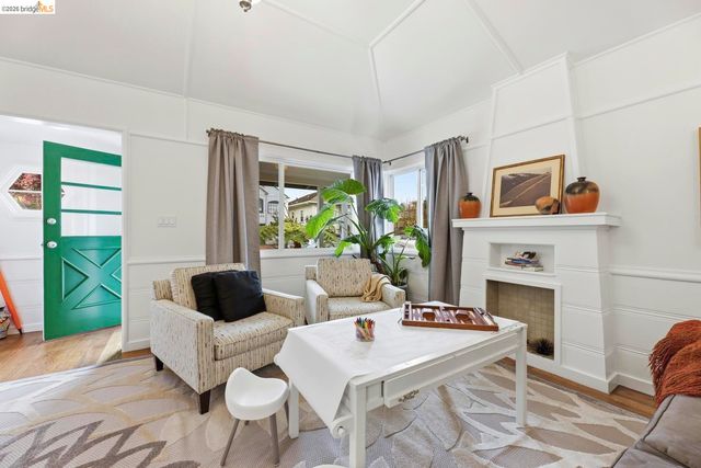 946 Kains AVE, Albany, CA 94706