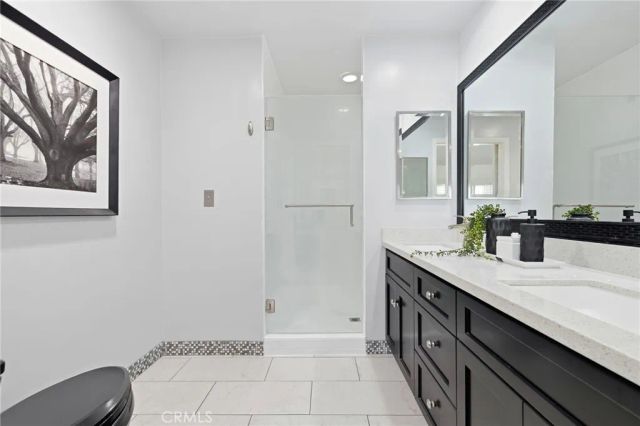 7304 Balboa C, Lake Balboa, CA 91406