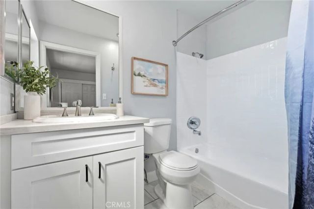 7304 Balboa C, Lake Balboa, CA 91406