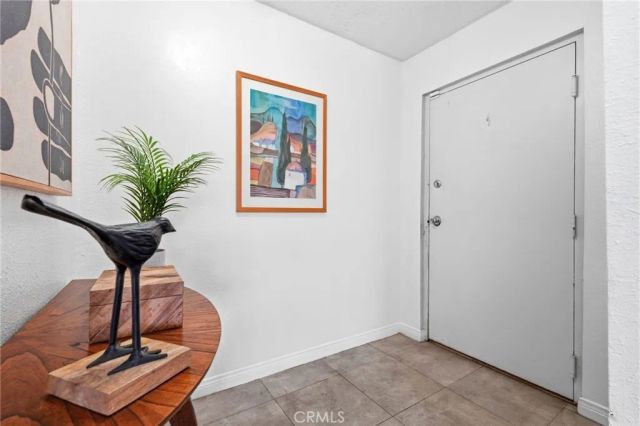 7304 Balboa C, Lake Balboa, CA 91406