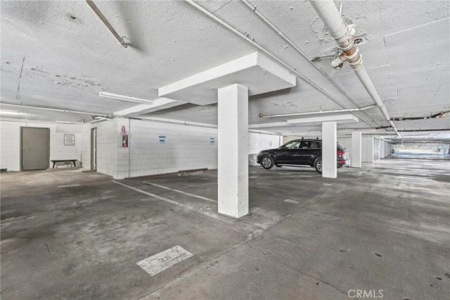 7304 Balboa C, Lake Balboa, CA 91406