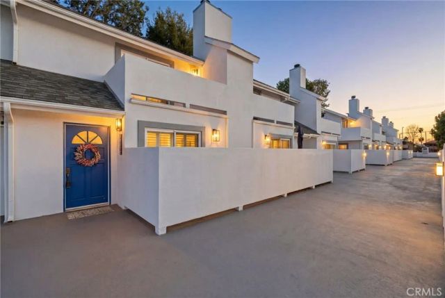 7304 Balboa C, Lake Balboa, CA 91406